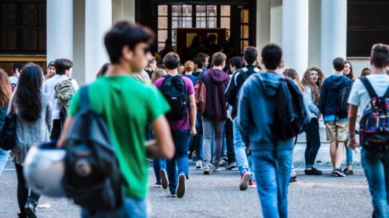 Ritorno a scuola, Udicon Calabria: “Buon anno scolastico agli studenti calabresi”